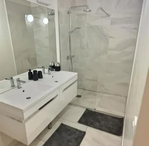 Superbe T2 Cosy à 5 Min Du Louvres * Parigi