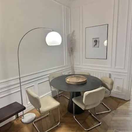 Superbe T2 Cosy A 5 Min Du Louvres * Párizs